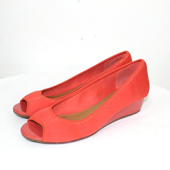 Bass coral orange neoprene wedge peep toe summer shoes size 9